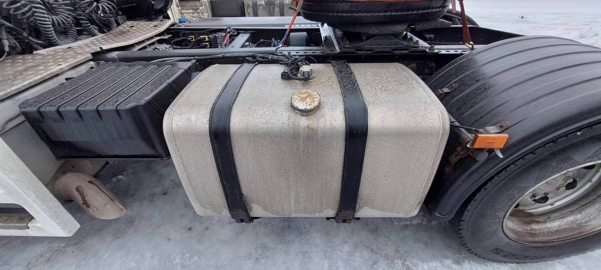 Седельный тягач КАМАЗ 5490-801-DC (газодизель) 2021 г. - фото 37