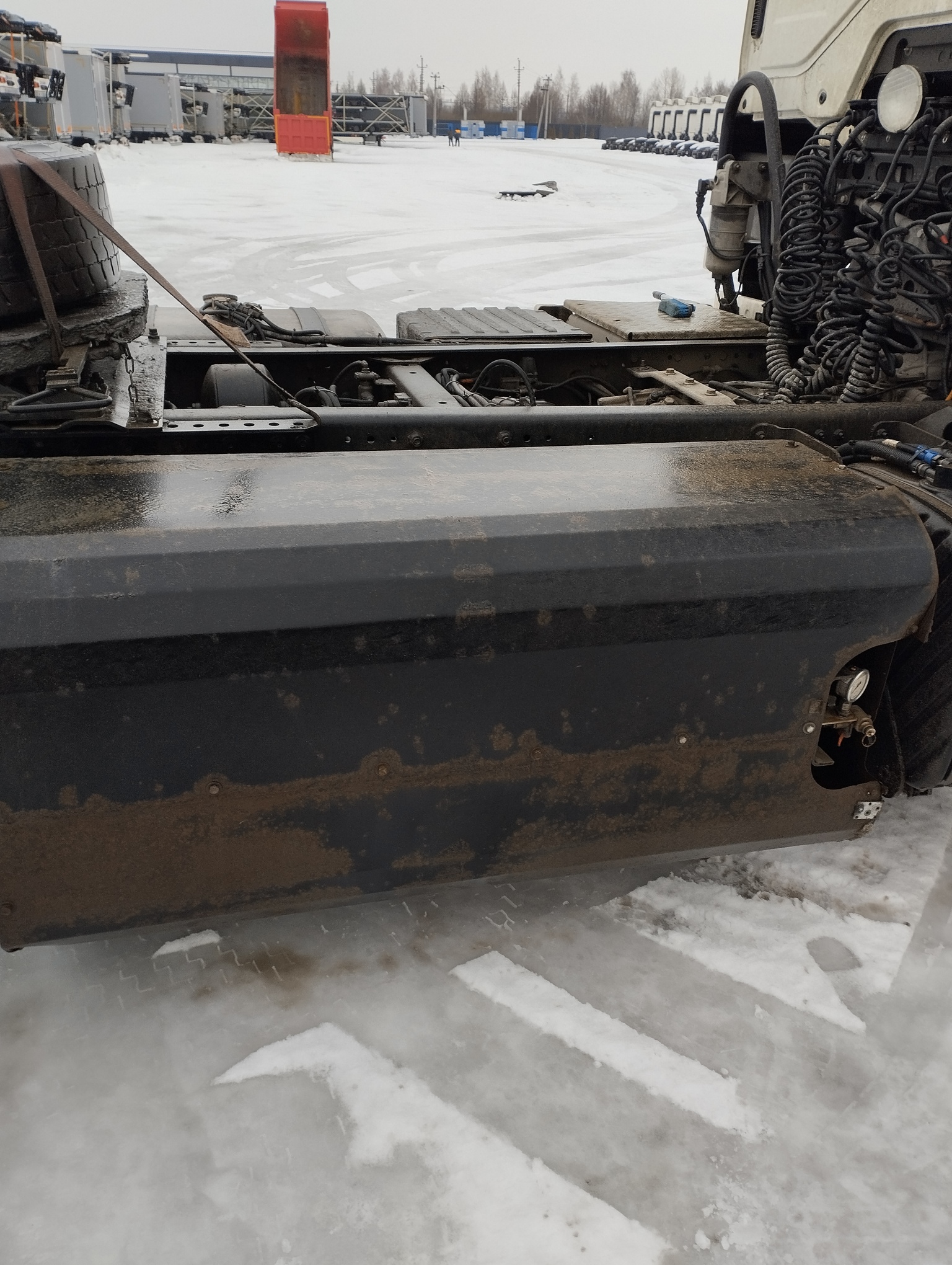 Седельный тягач КАМАЗ 5490-801-DC (газодизель) 2021 г. - фото 24