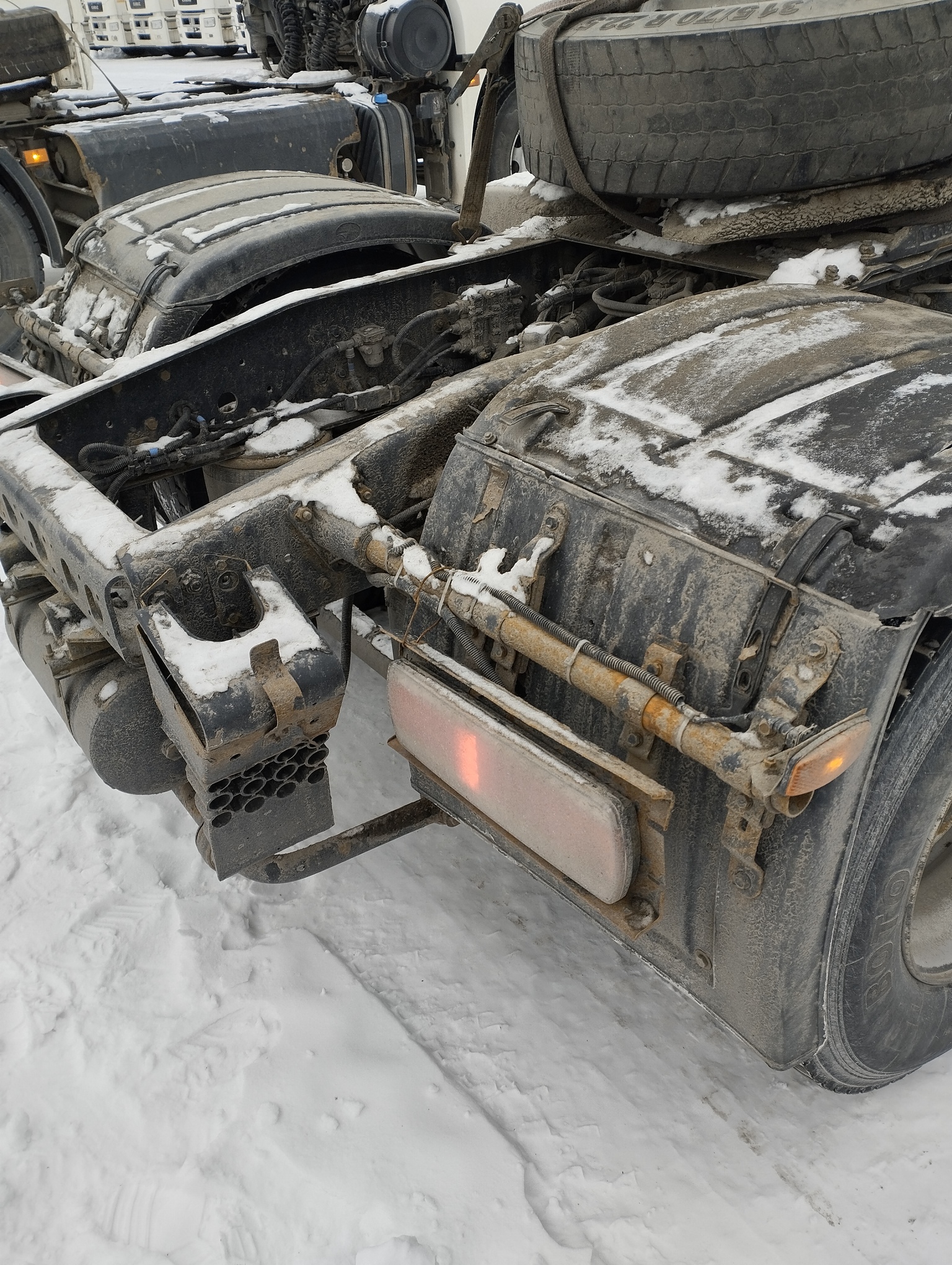 Седельный тягач КАМАЗ 5490-801-DC (газодизель) 2021 г. - фото 25