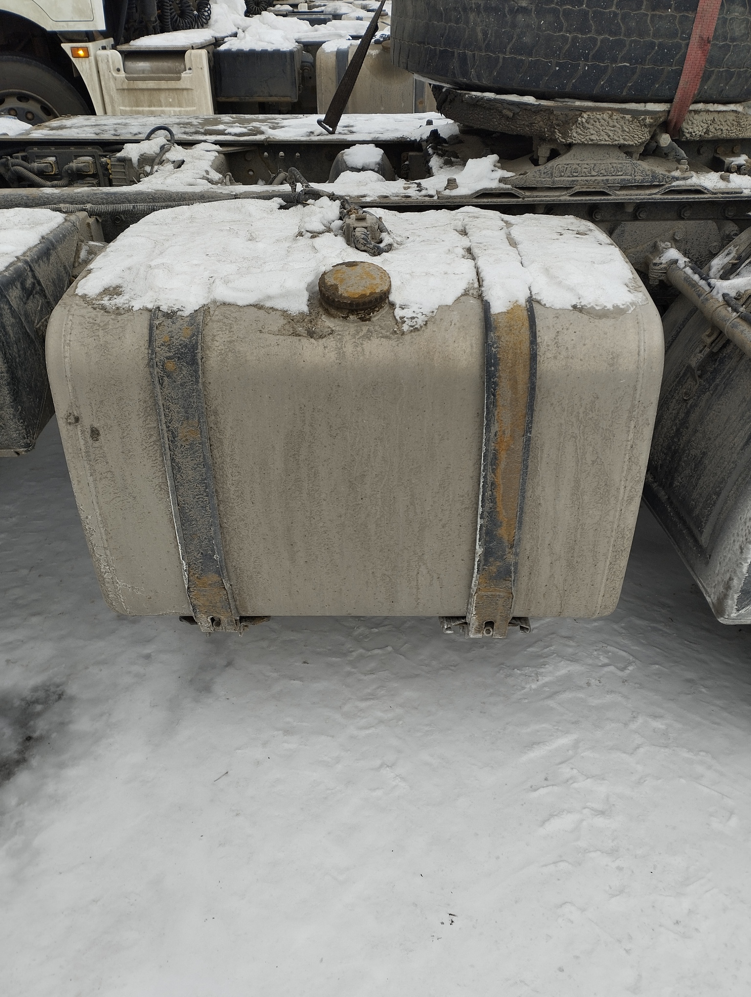 Седельный тягач КАМАЗ 5490-801-DC (газодизель) 2021 г. - фото 32