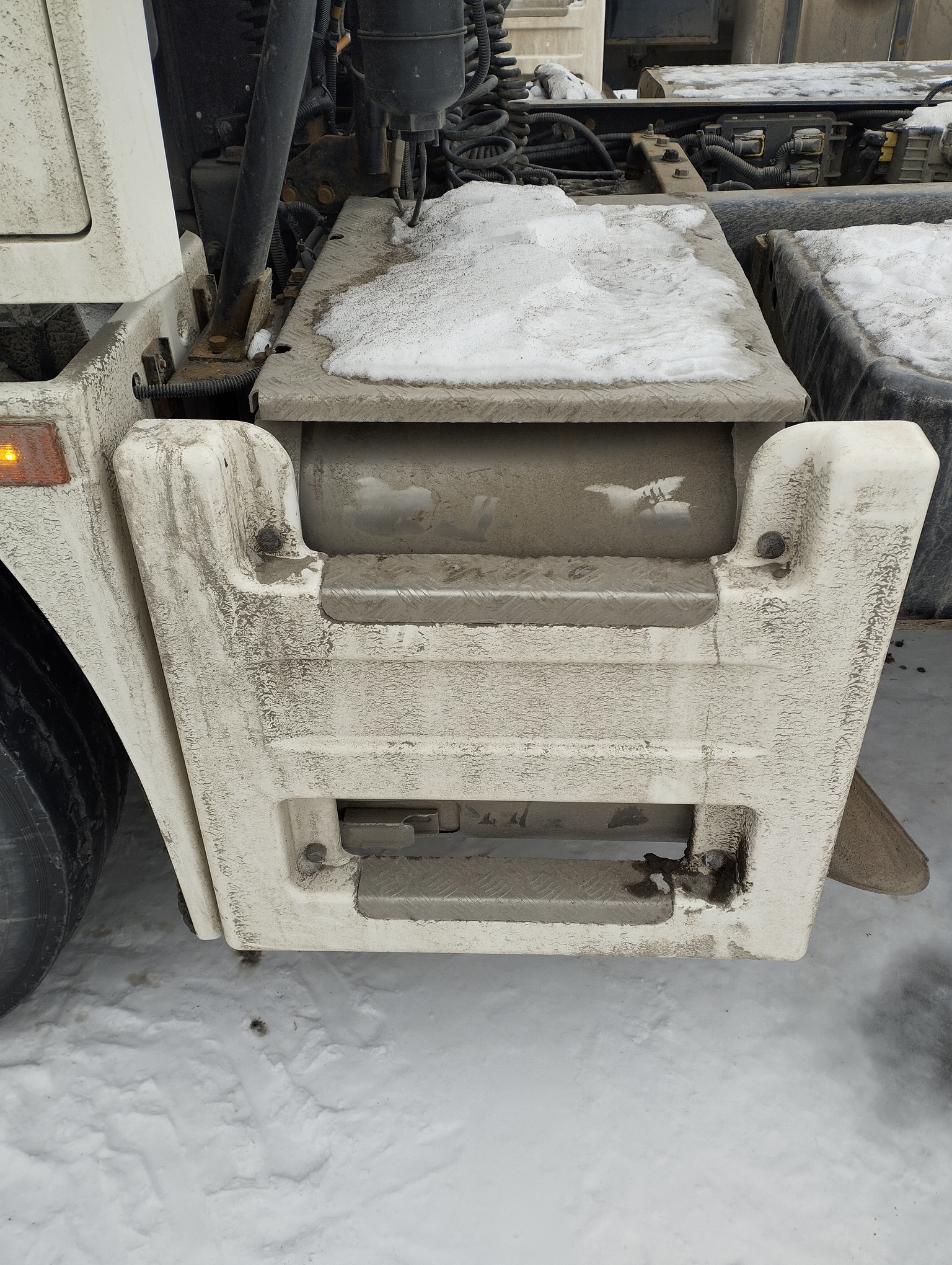 Седельный тягач КАМАЗ 5490-801-DC (газодизель) 2021 г. - фото 34