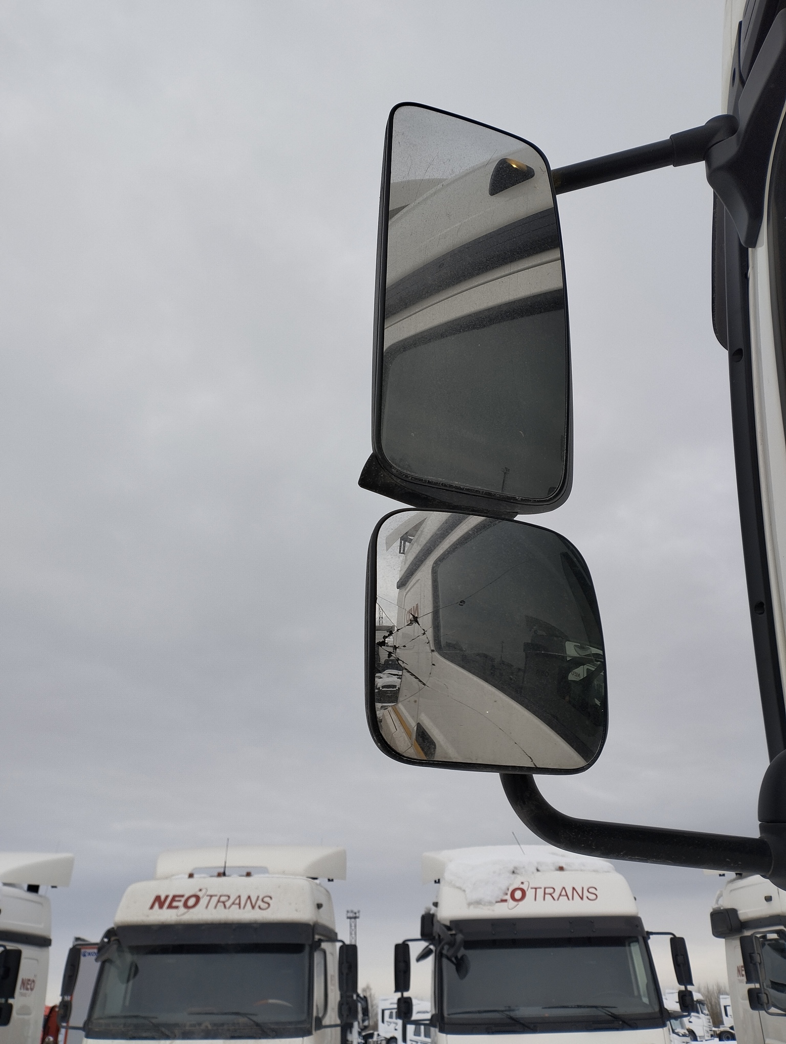 Седельный тягач КАМАЗ 5490-801-DC (газодизель) 2021 г. - фото 42