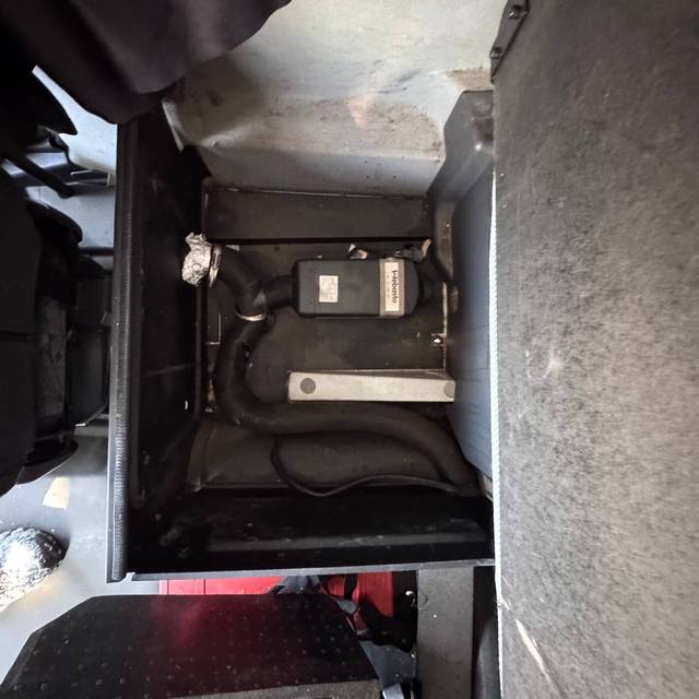 Седельный тягач КАМАЗ 5490-801-DC (газодизель) 2021 г. - фото 39