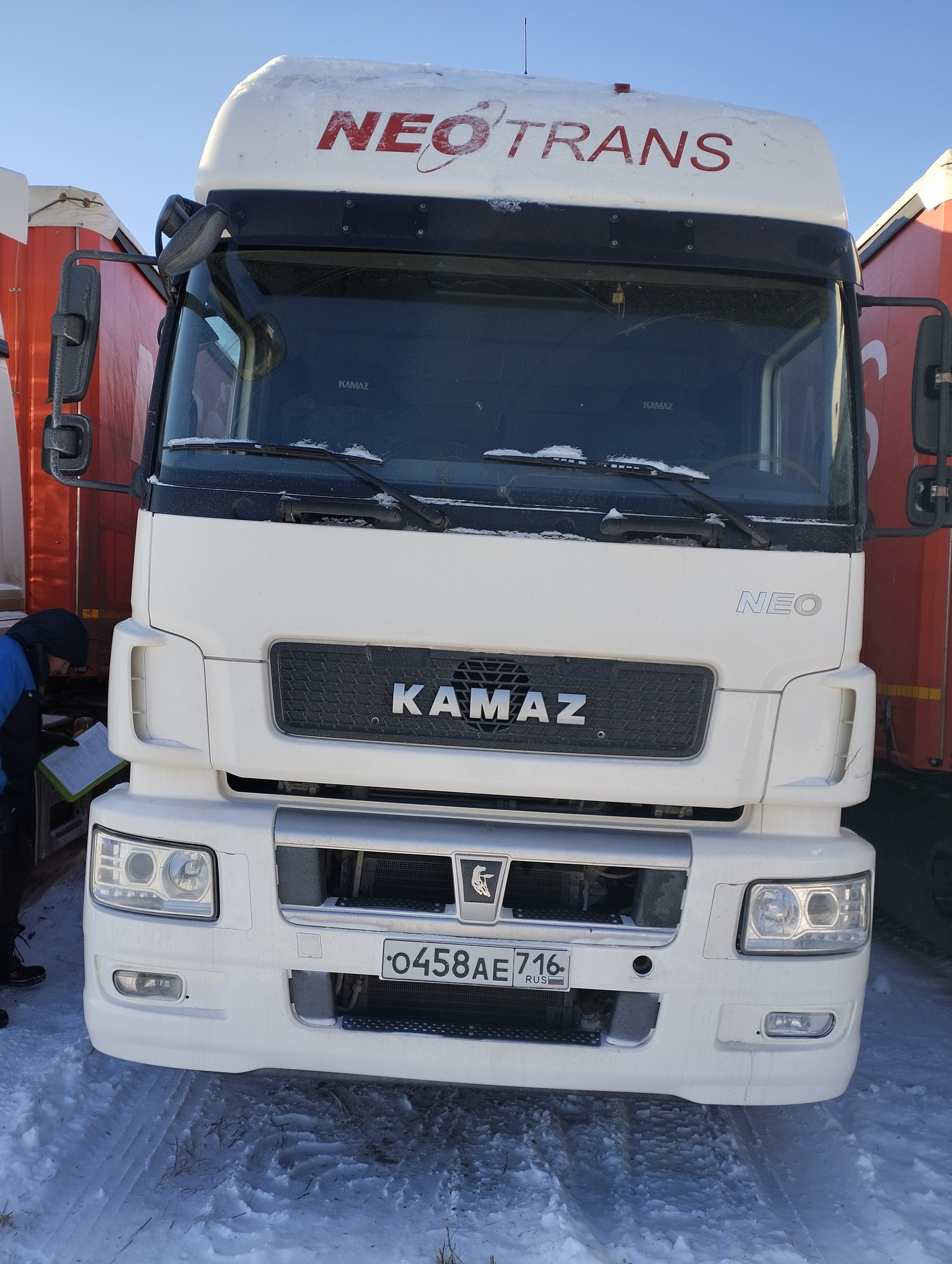 Седельный тягач КАМАЗ 5490-801-DC (газодизель) 2021 г. - фото 2