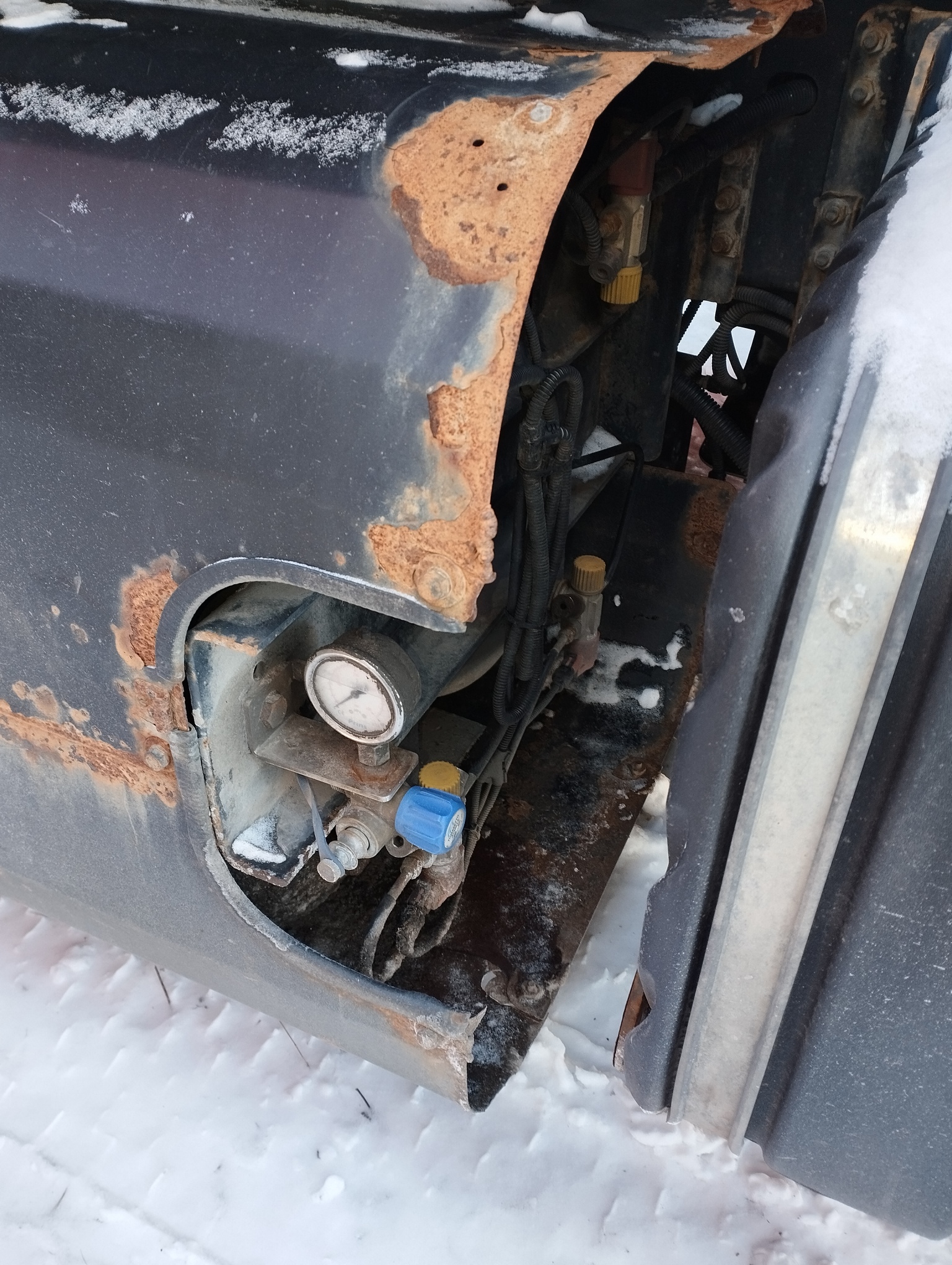 Седельный тягач КАМАЗ 5490-801-DC (газодизель) 2021 г. - фото 17