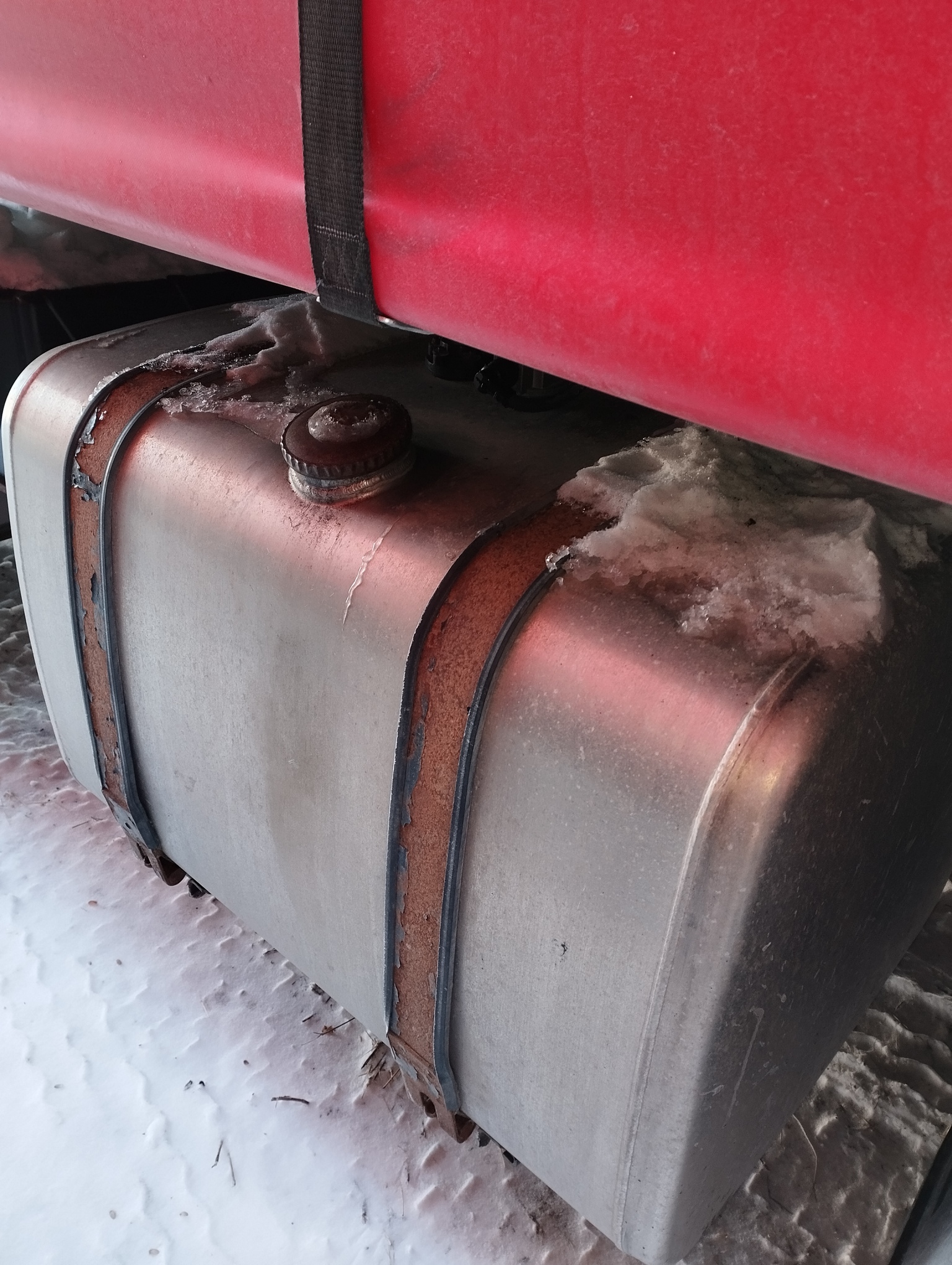 Седельный тягач КАМАЗ 5490-801-DC (газодизель) 2021 г. - фото 26