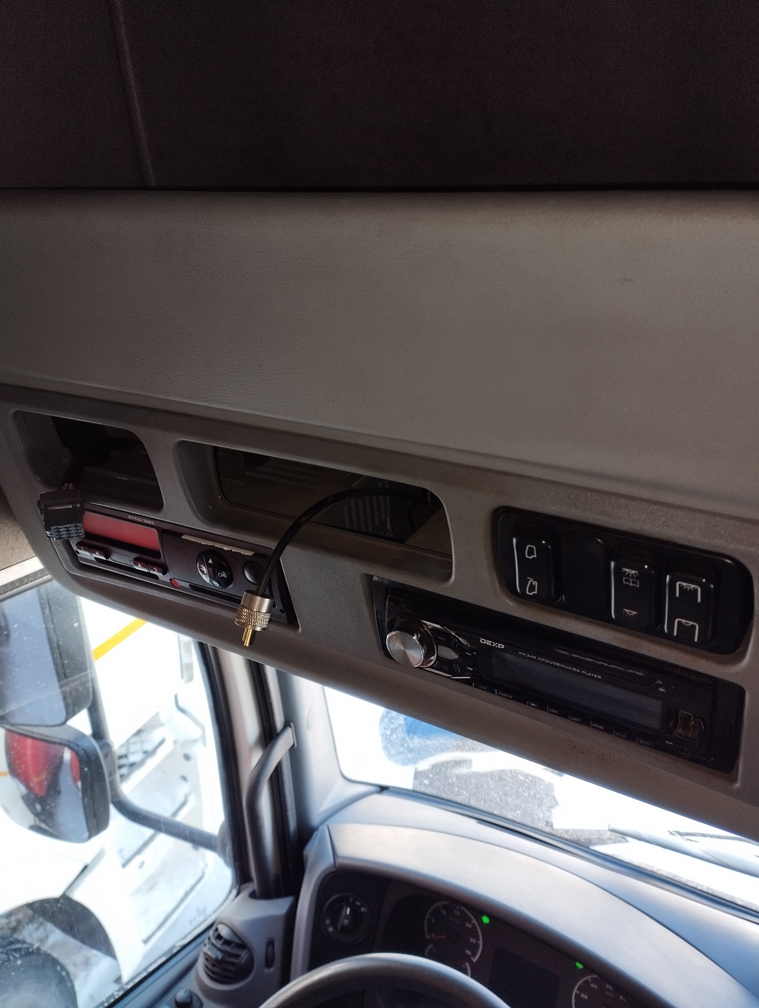 Седельный тягач КАМАЗ 5490-801-DC (газодизель) 2021 г. - фото 45