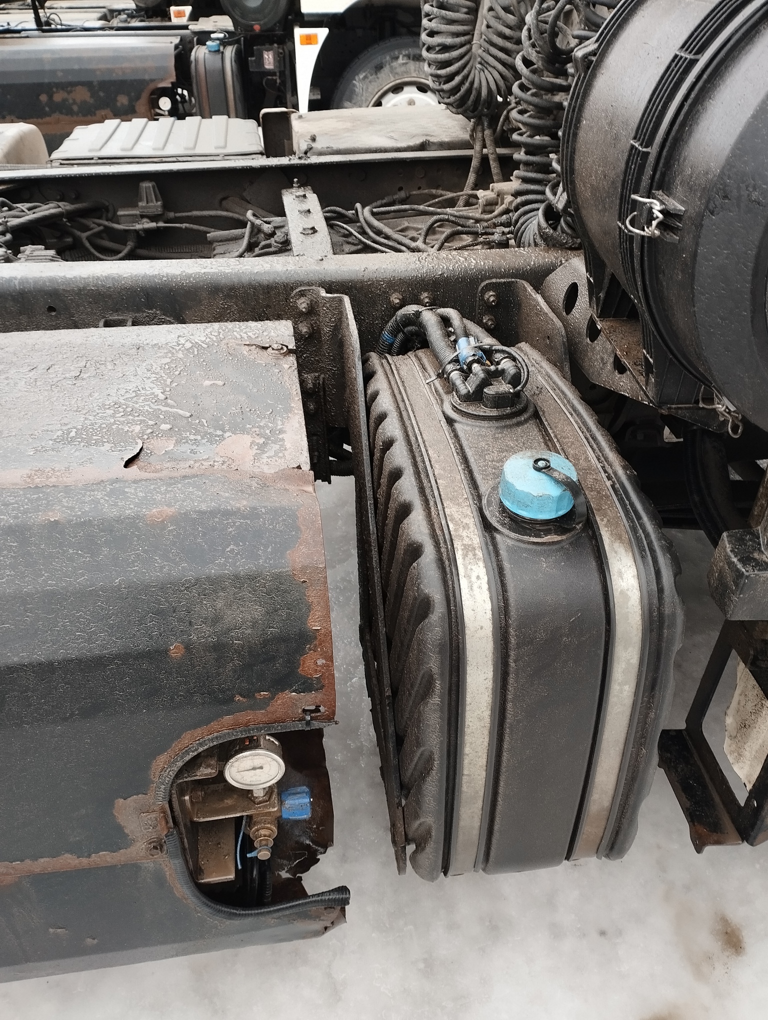 Седельный тягач КАМАЗ 5490-801-DC (газодизель) 2021 г. - фото 21