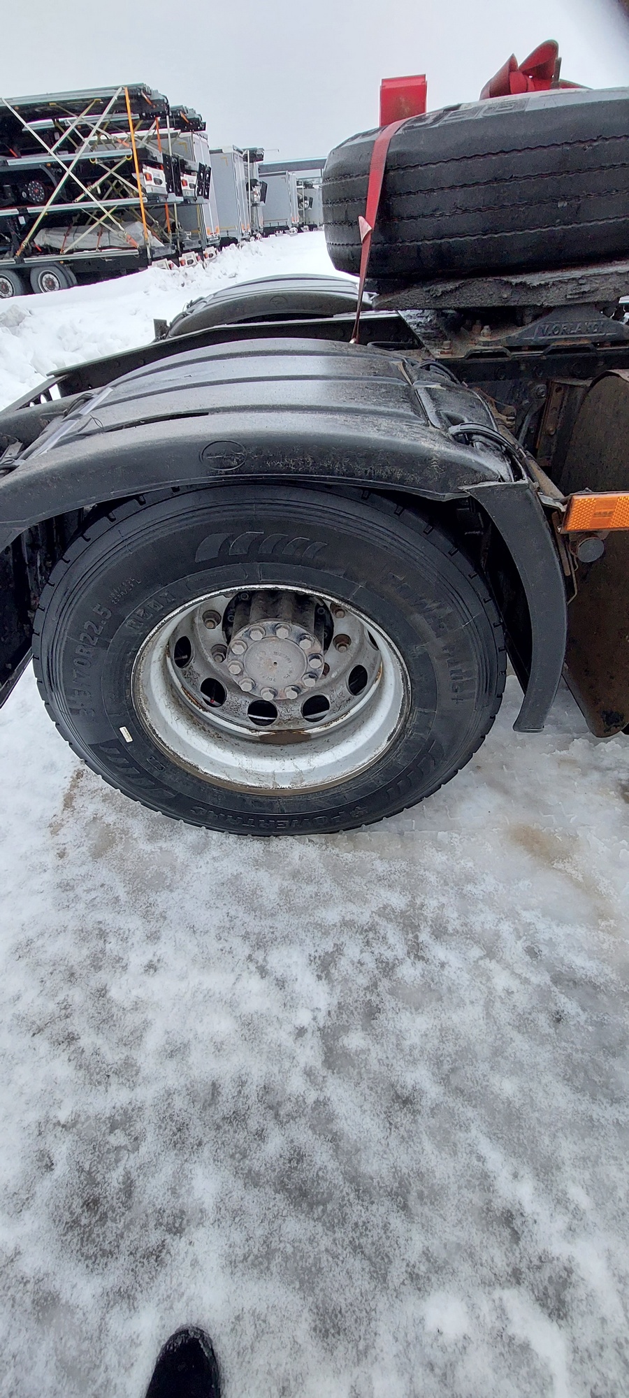 Седельный тягач КАМАЗ 5490-801-DC (газодизель) 2021 г. - фото 25