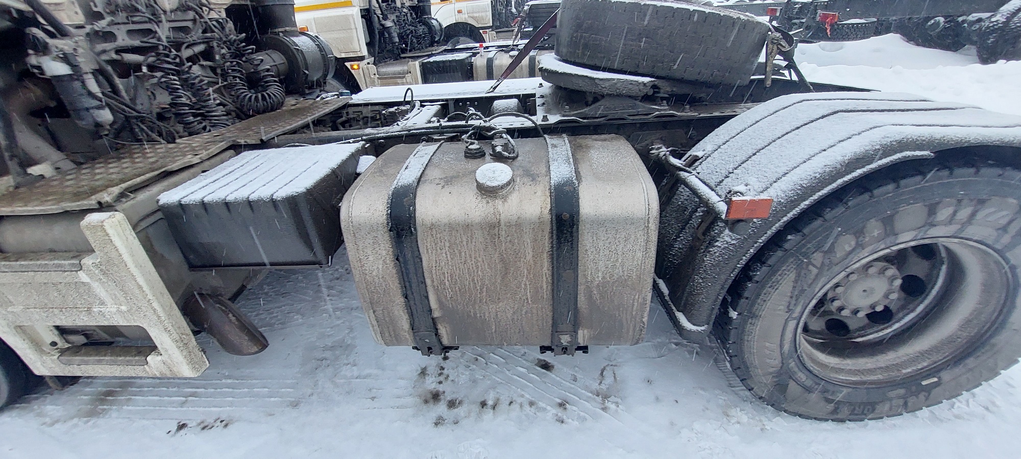 Седельный тягач КАМАЗ 5490-801-DC (газодизель) 2021 г. - фото 32