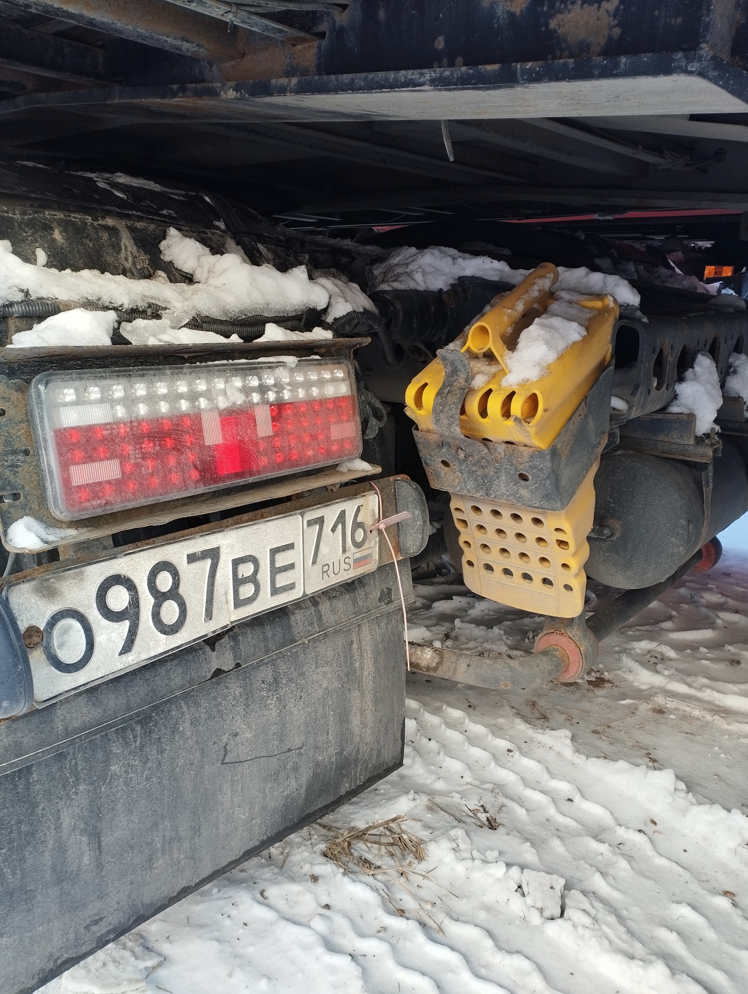 Седельный тягач КАМАЗ 5490-801-DC (газодизель) 2021 г. - фото 28