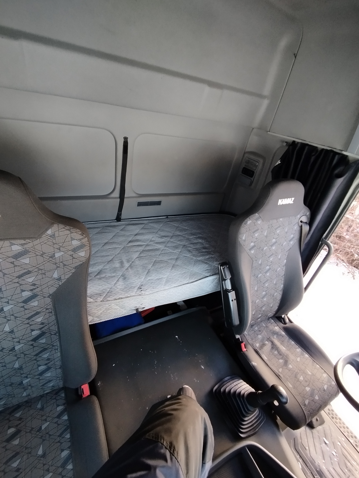 Седельный тягач КАМАЗ 5490-801-DC (газодизель) 2021 г. - фото 39