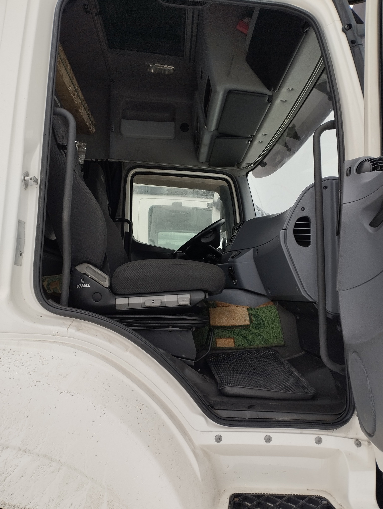 Седельный тягач КАМАЗ 5490-801-DC (газодизель) 2021 г. - фото 15