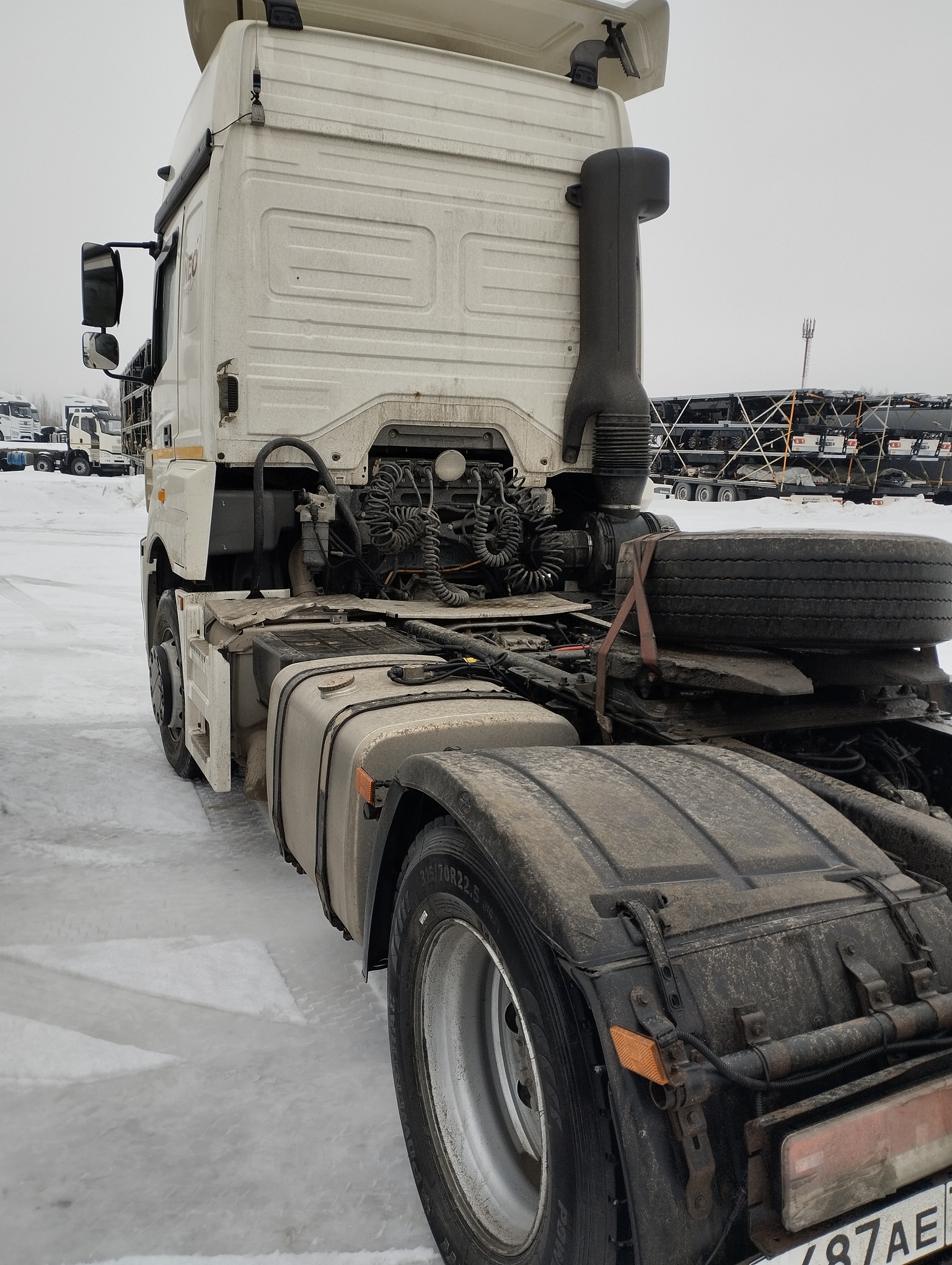 Седельный тягач КАМАЗ 5490-801-DC (газодизель) 2021 г. - фото 31