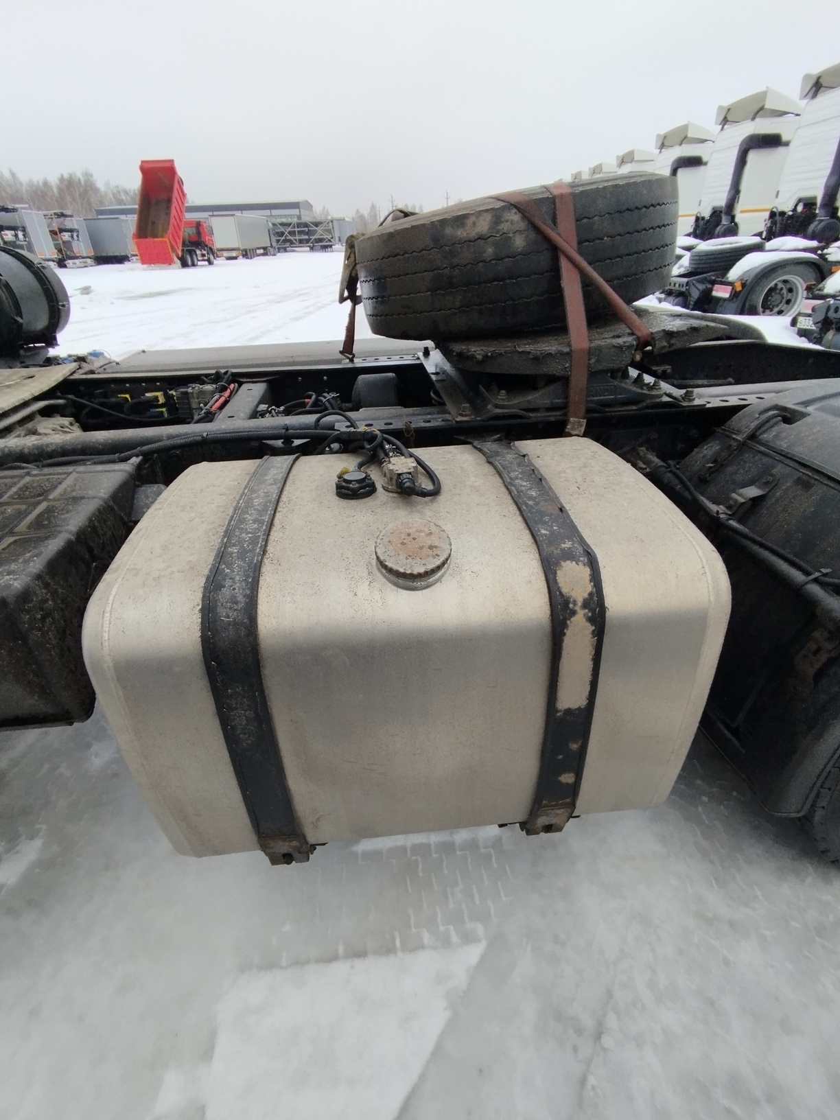 Седельный тягач КАМАЗ 5490-801-DC (газодизель) 2021 г. - фото 34