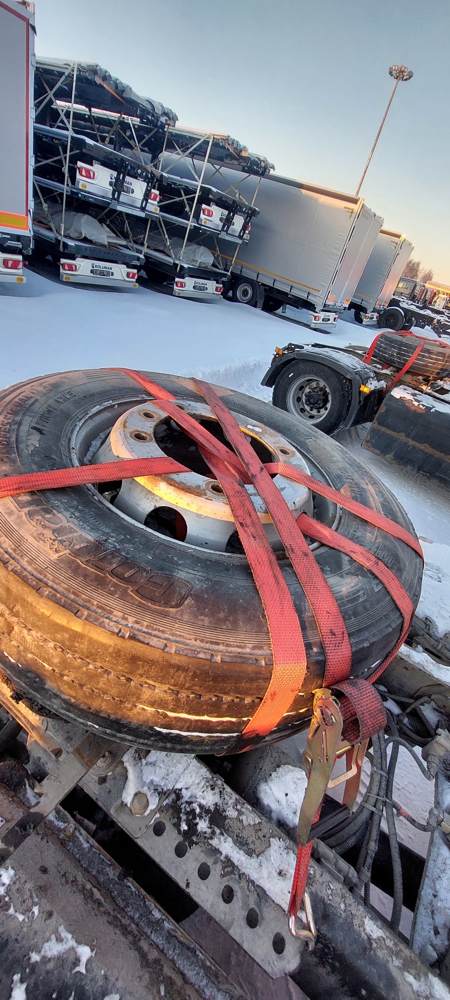 Седельный тягач КАМАЗ 5490-801-DC (газодизель) 2021 г. - фото 13