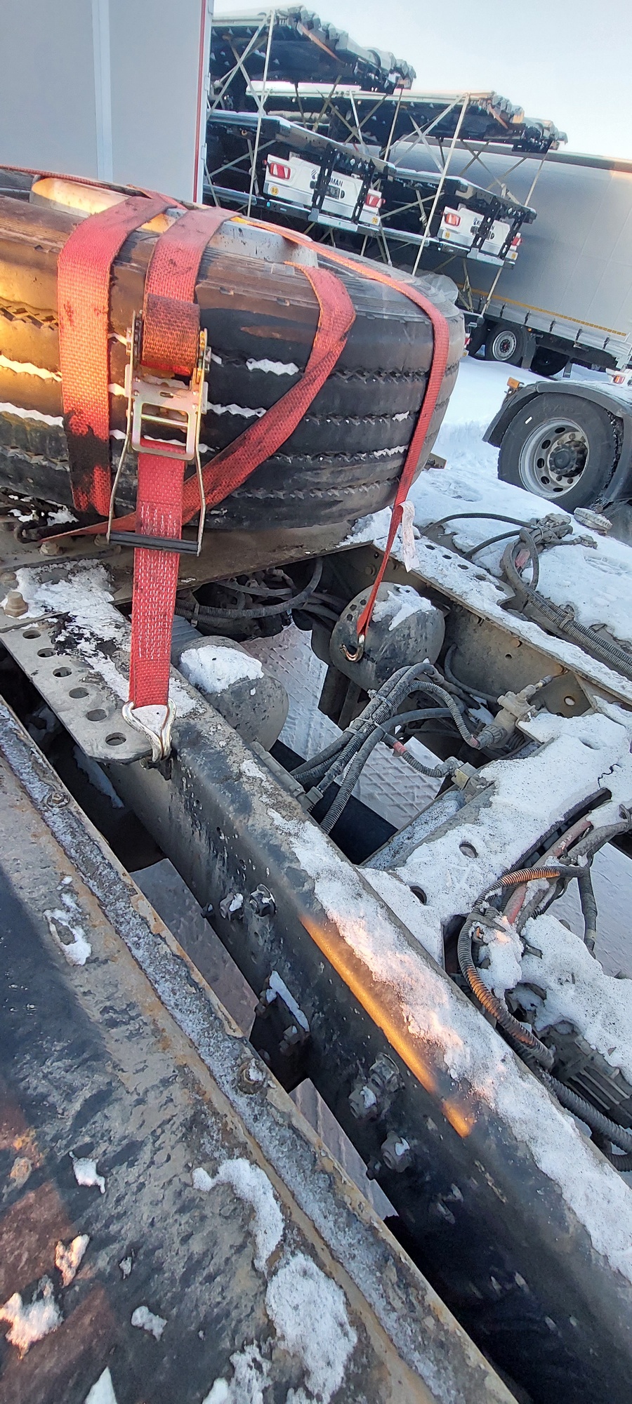 Седельный тягач КАМАЗ 5490-801-DC (газодизель) 2021 г. - фото 14