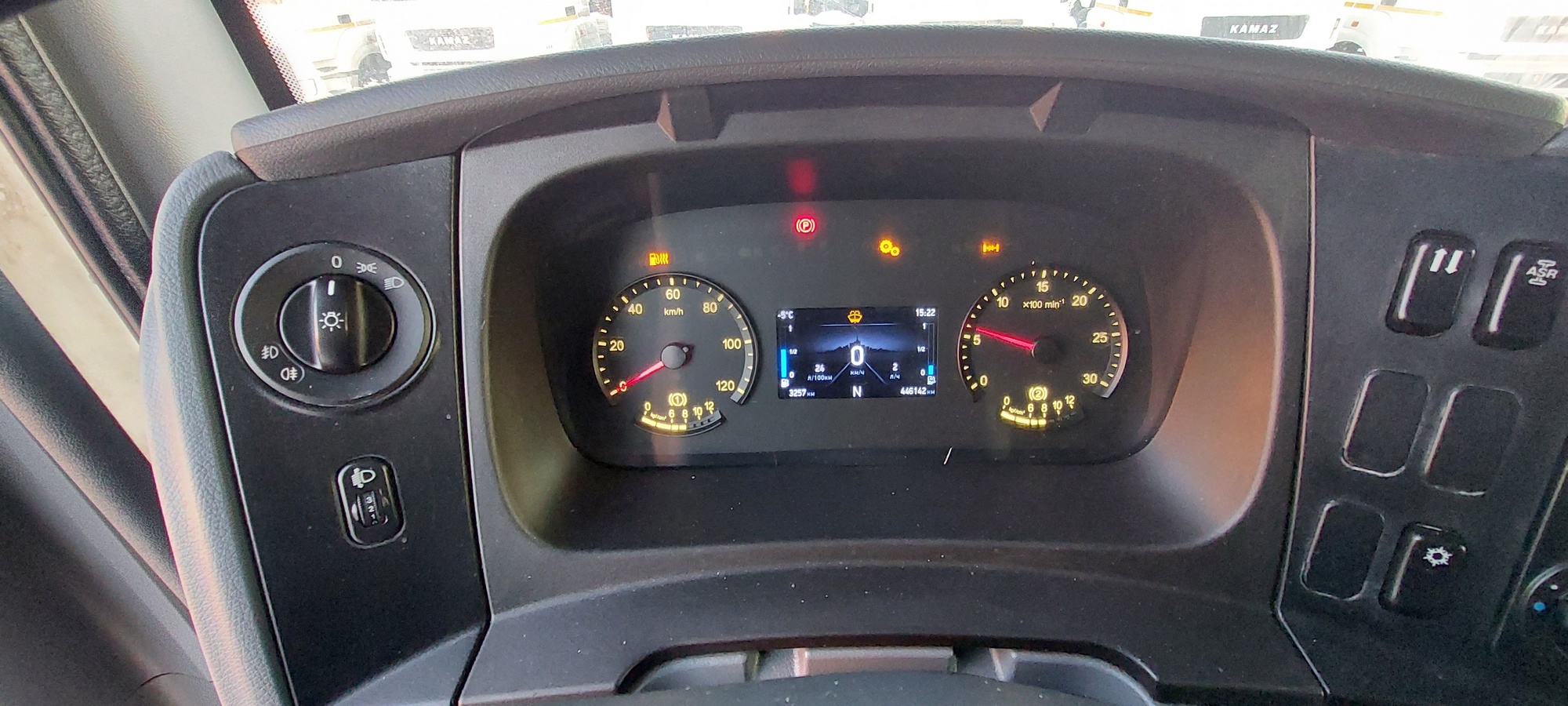 Седельный тягач КАМАЗ 5490-801-DC (газодизель) 2021 г. - фото 26