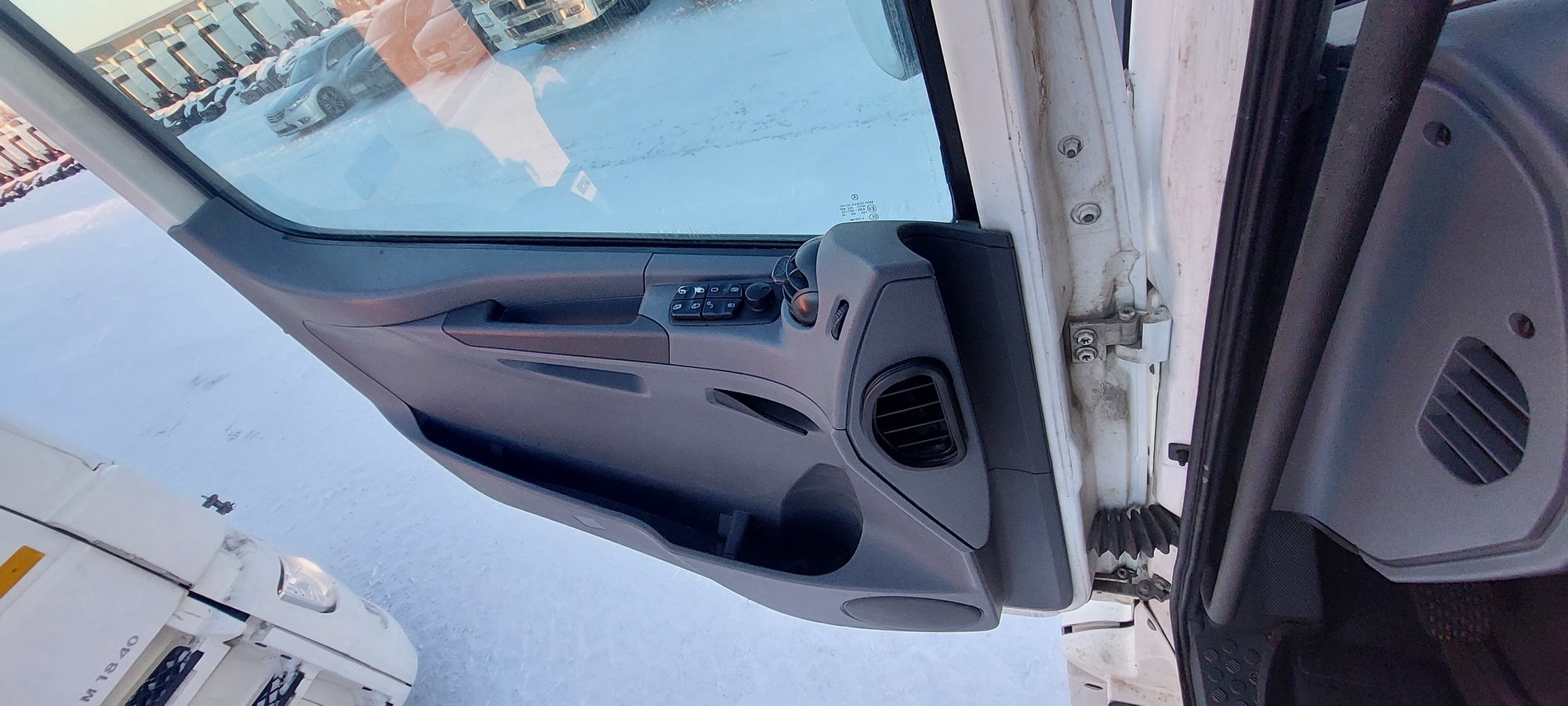 Седельный тягач КАМАЗ 5490-801-DC (газодизель) 2021 г. - фото 29