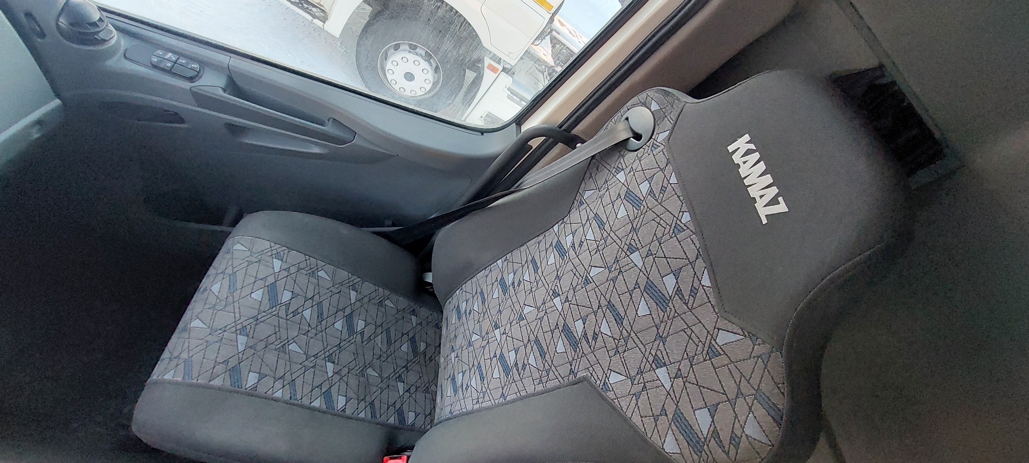 Седельный тягач КАМАЗ 5490-801-DC (газодизель) 2021 г. - фото 34