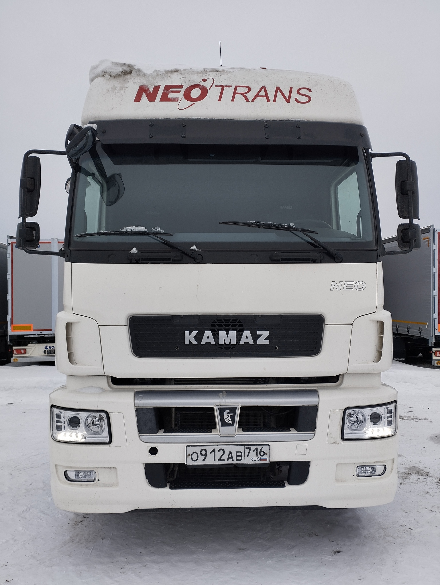 Седельный тягач КАМАЗ 5490-801-DC (газодизель) 2021 г.