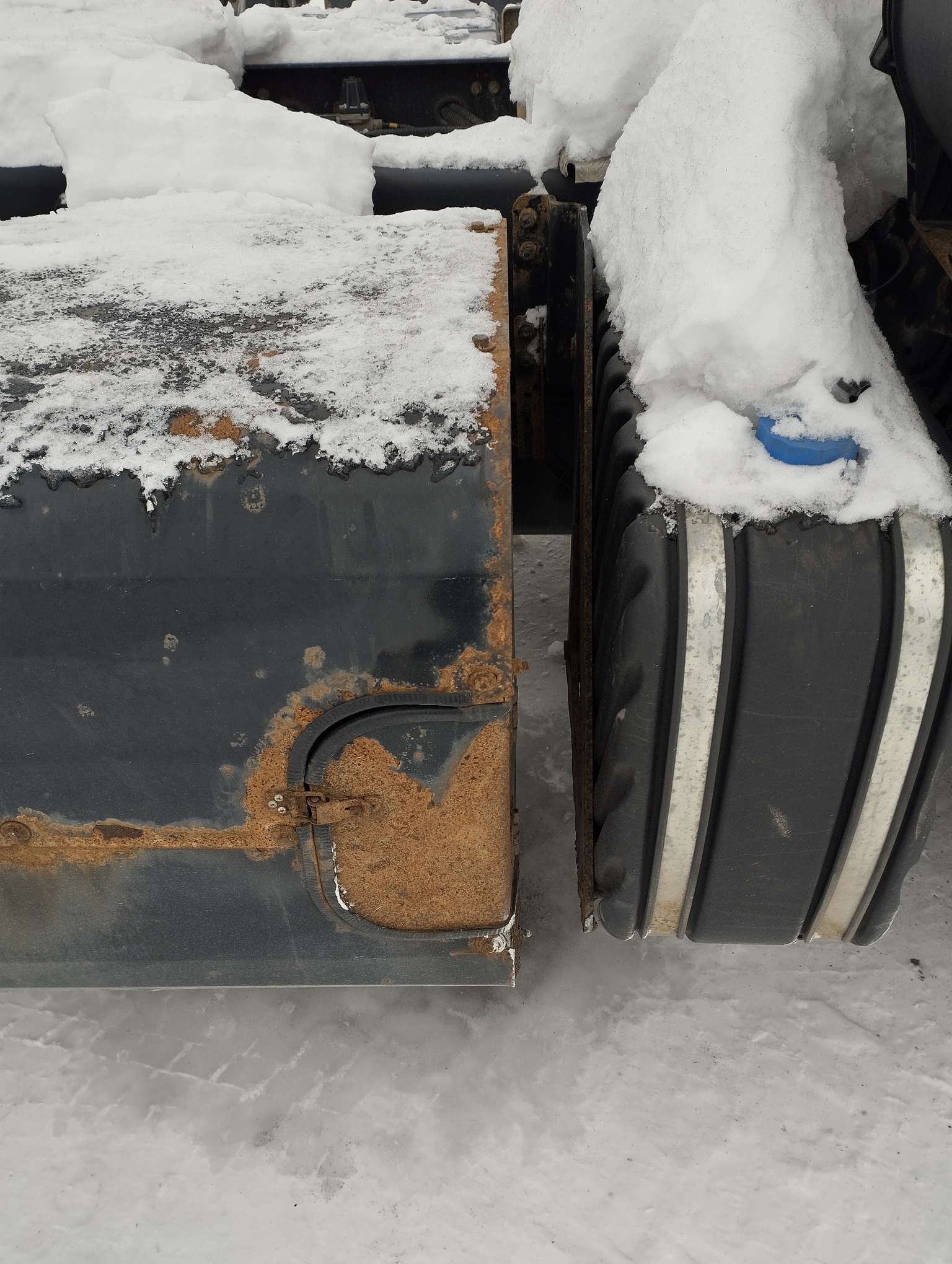 Седельный тягач КАМАЗ 5490-801-DC (газодизель) 2021 г. - фото 11