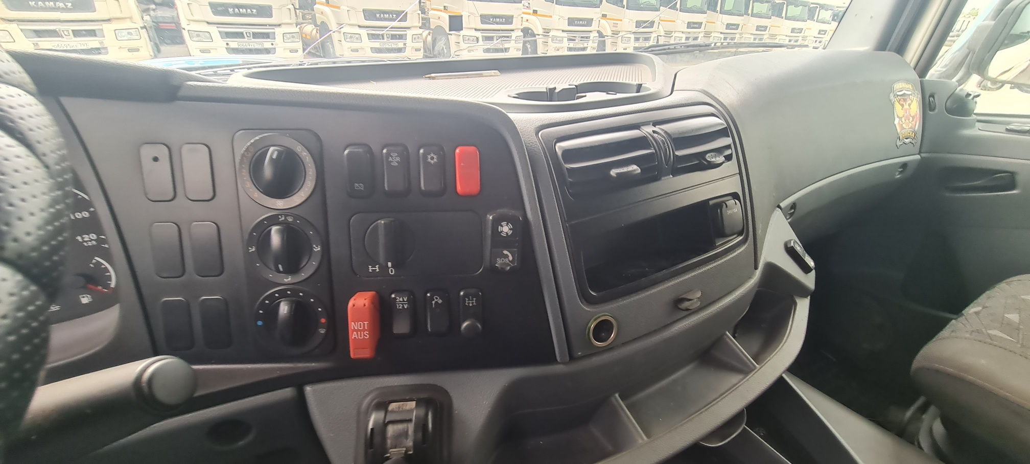 Седельный тягач КАМАЗ 5490-80802-90(5P) (СПГ) 2021 г. - фото 42