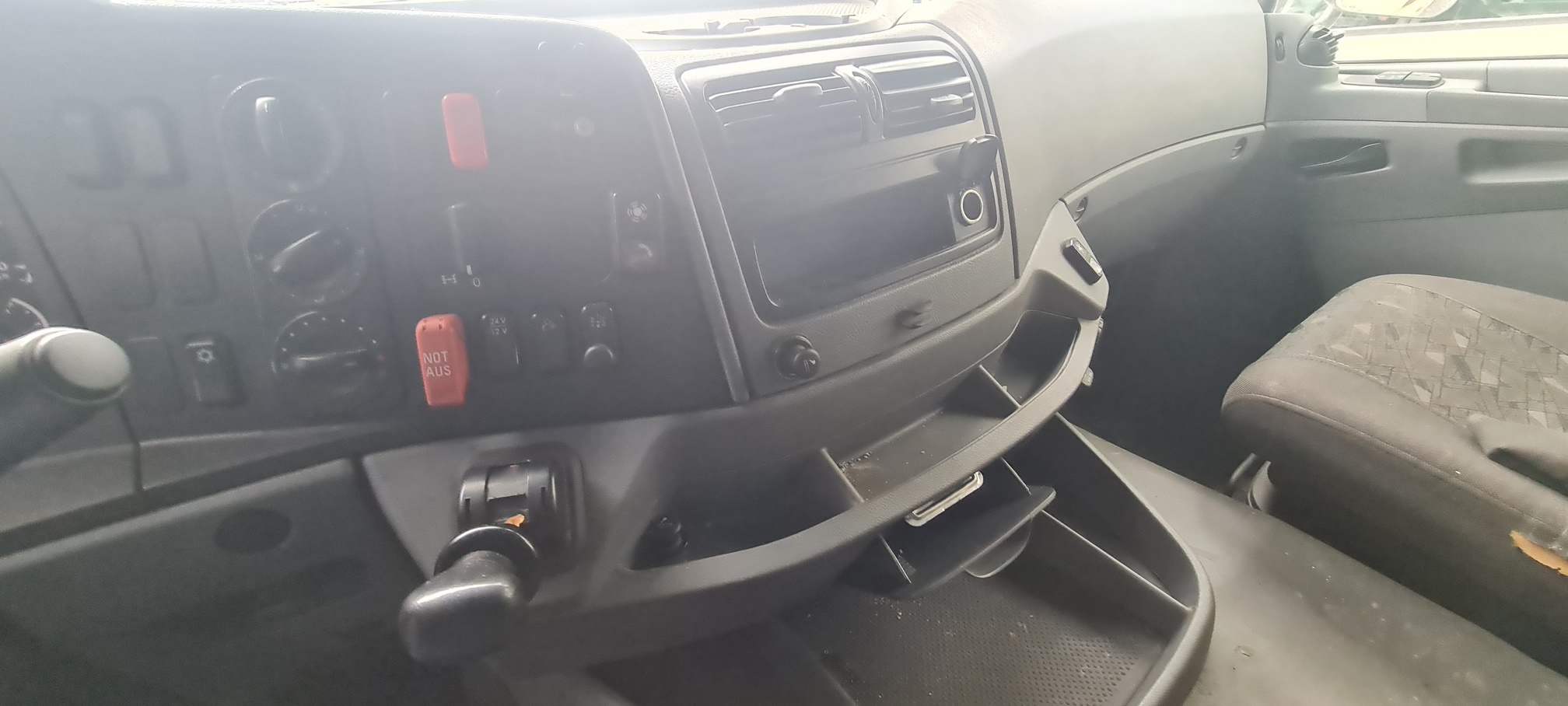 Седельный тягач КАМАЗ 5490-80802-90(5P) (СПГ) 2021 г. - фото 36