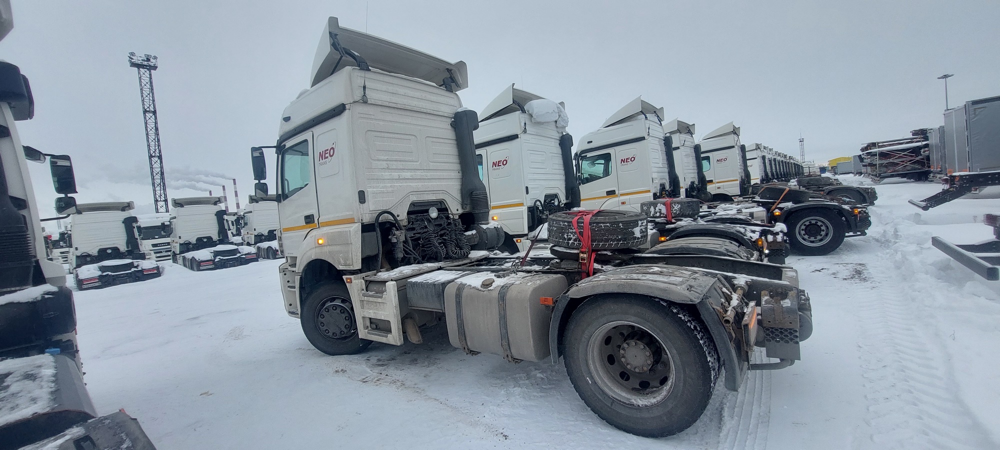 Седельный тягач КАМАЗ 5490-801-DC (газодизель) 2021 г. - фото 28