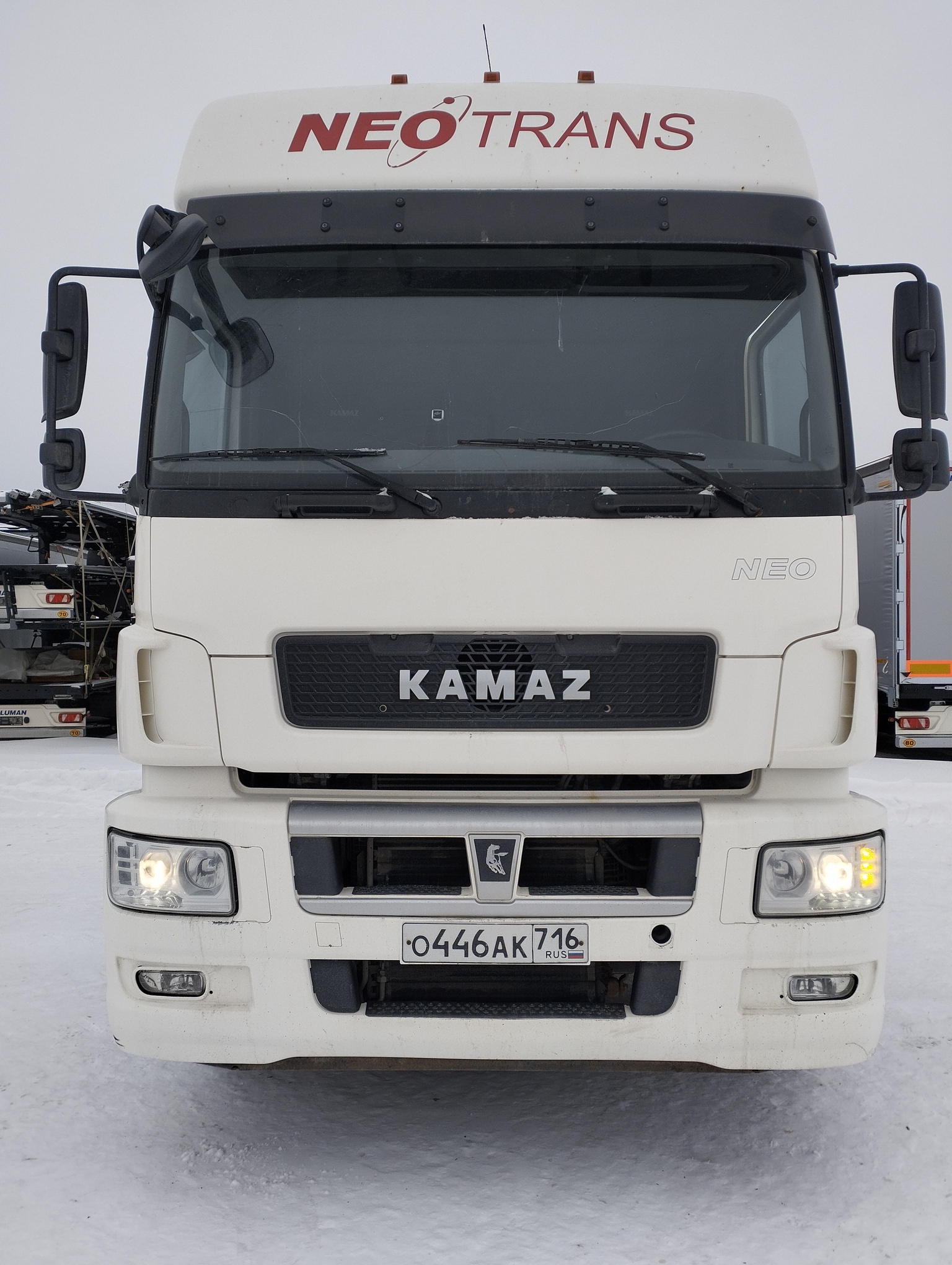 Седельный тягач КАМАЗ 5490-801-DC (газодизель) 2021 г.