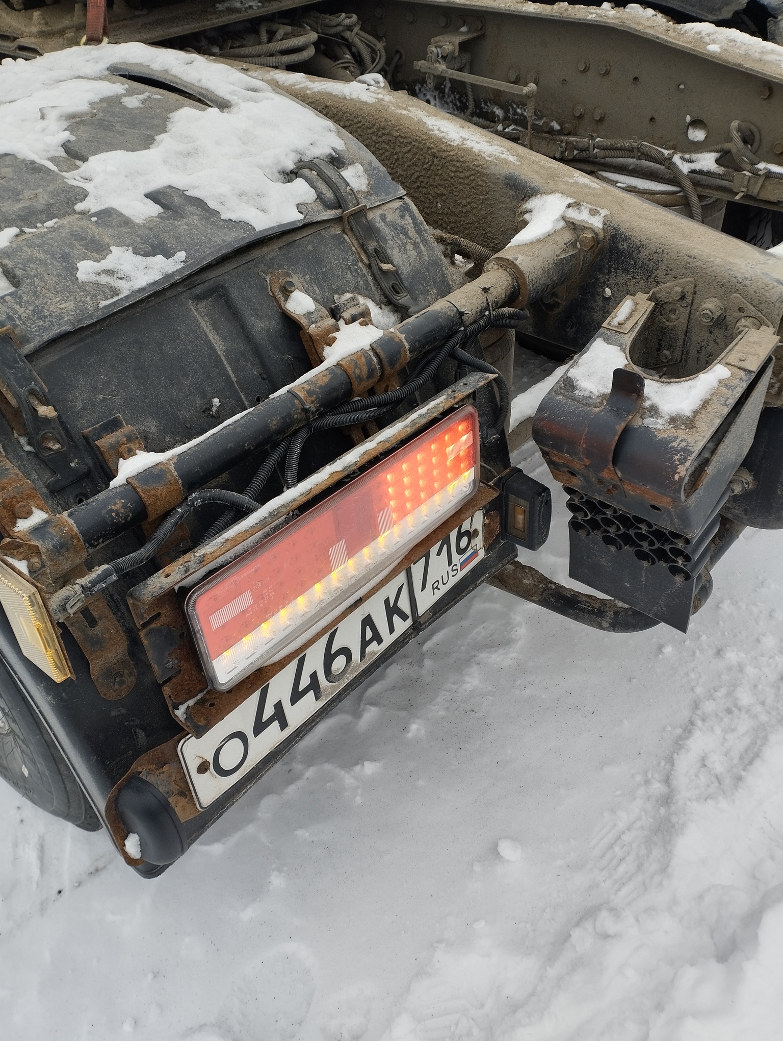 Седельный тягач КАМАЗ 5490-801-DC (газодизель) 2021 г. - фото 25