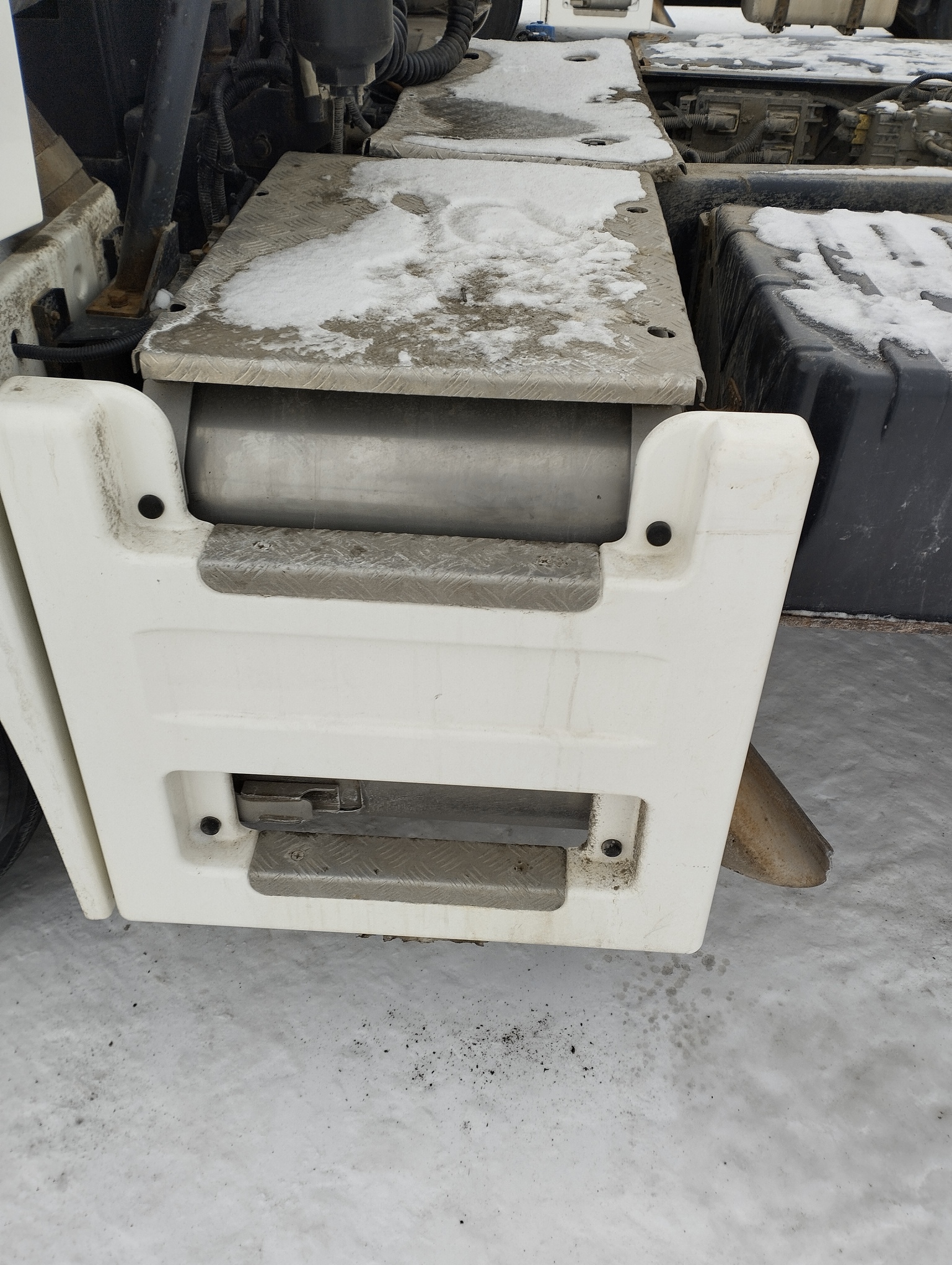 Седельный тягач КАМАЗ 5490-801-DC (газодизель) 2021 г. - фото 33