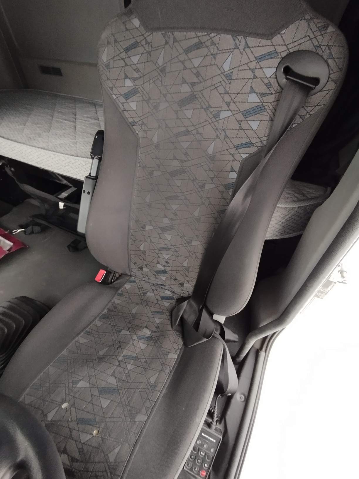 Седельный тягач КАМАЗ 5490-801-DC (газодизель) 2021 г. - фото 44