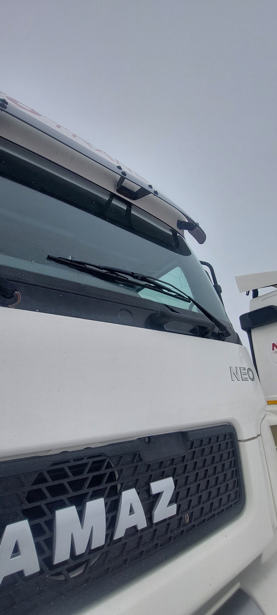 Седельный тягач КАМАЗ 5490-801-DC (газодизель) 2021 г. - фото 3