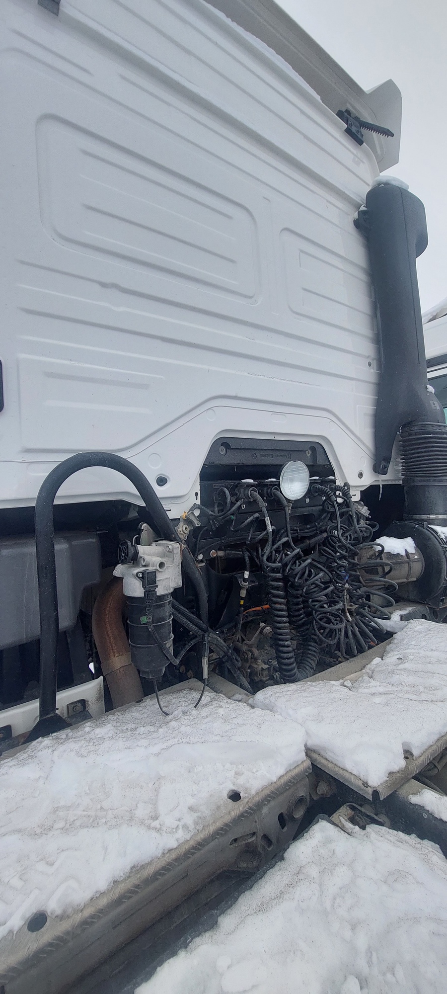 Седельный тягач КАМАЗ 5490-801-DC (газодизель) 2021 г. - фото 22