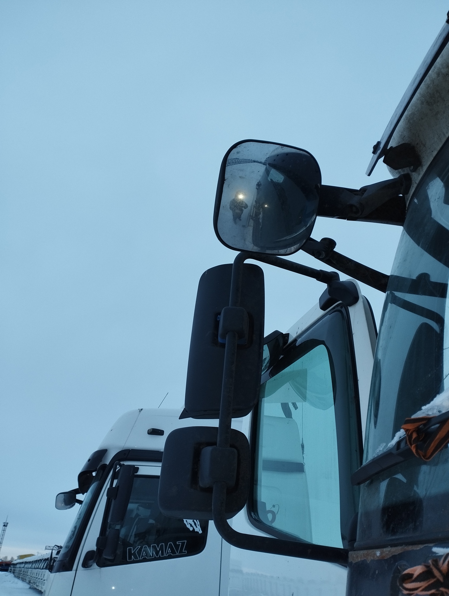 Седельный тягач КАМАЗ 5490-801-DC (газодизель) 2021 г. - фото 5