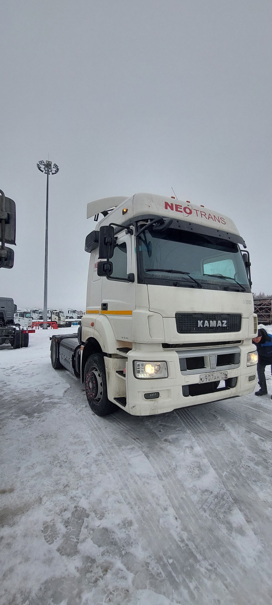 Седельный тягач КАМАЗ 5490-801-DC (газодизель) 2021 г. - фото 14