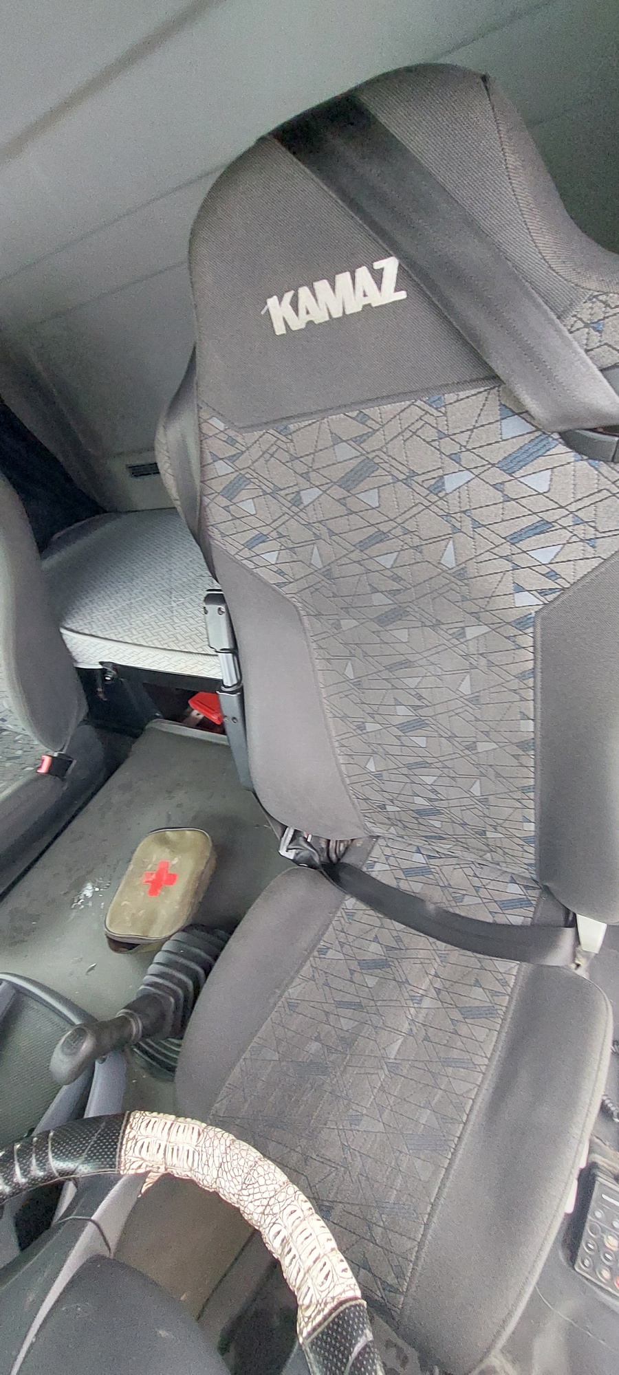 Седельный тягач КАМАЗ 5490-801-DC (газодизель) 2021 г. - фото 47