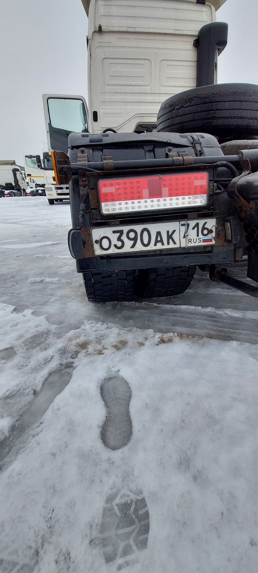 Седельный тягач КАМАЗ 5490-801-DC (газодизель) 2021 г. - фото 28