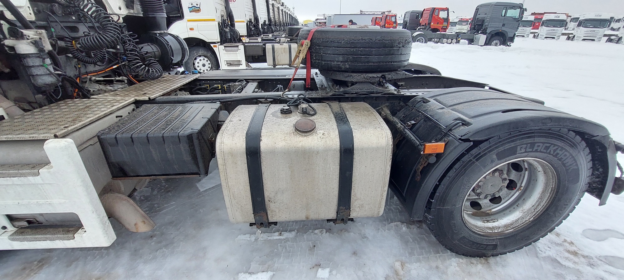 Седельный тягач КАМАЗ 5490-801-DC (газодизель) 2021 г. - фото 32