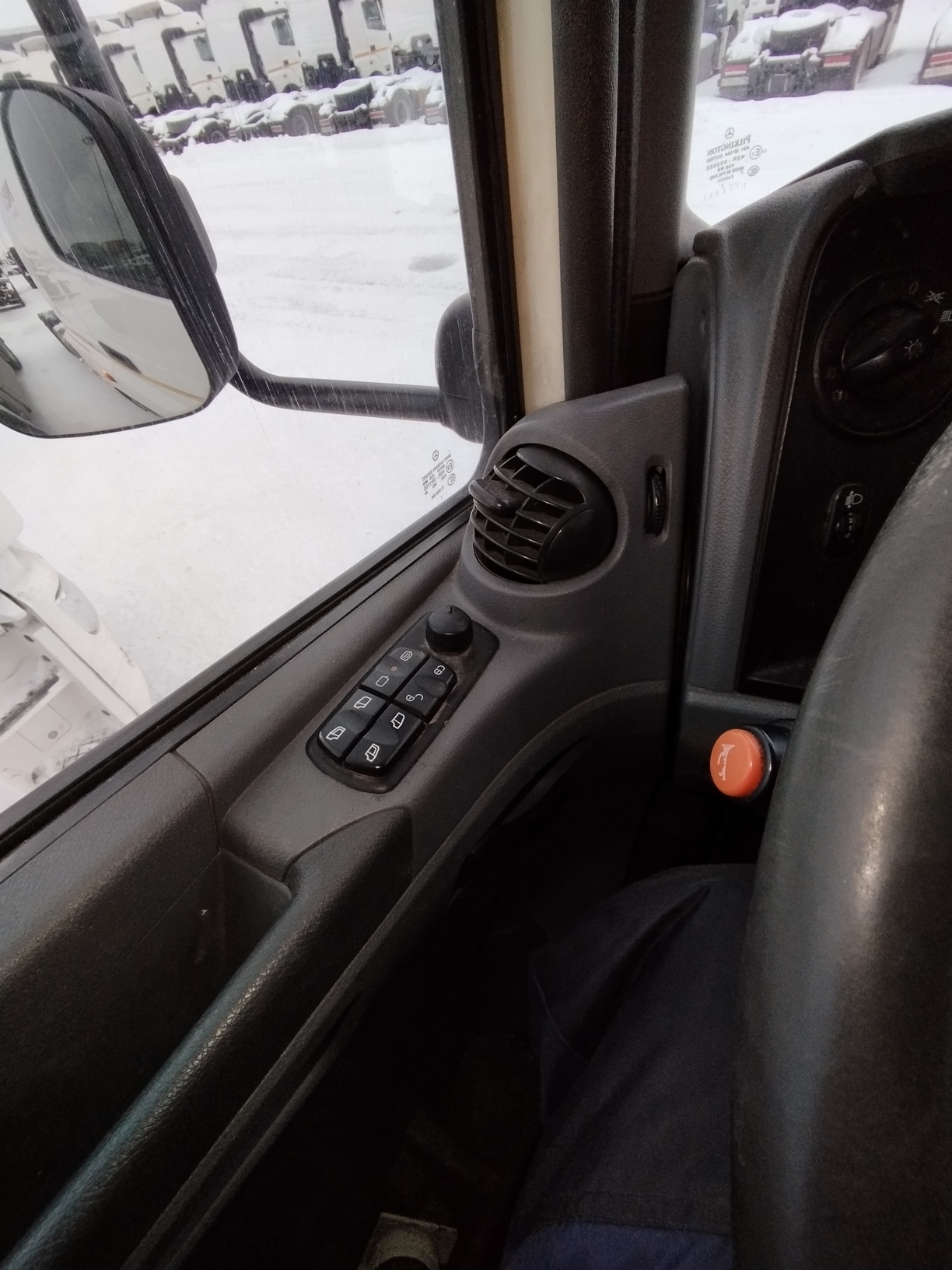 Седельный тягач КАМАЗ 5490-801-DC (газодизель) 2021 г. - фото 52