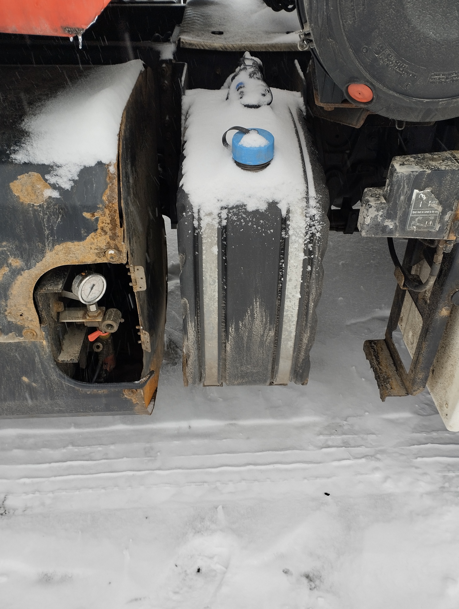 Седельный тягач КАМАЗ 5490-801-DC (газодизель) 2021 г. - фото 21