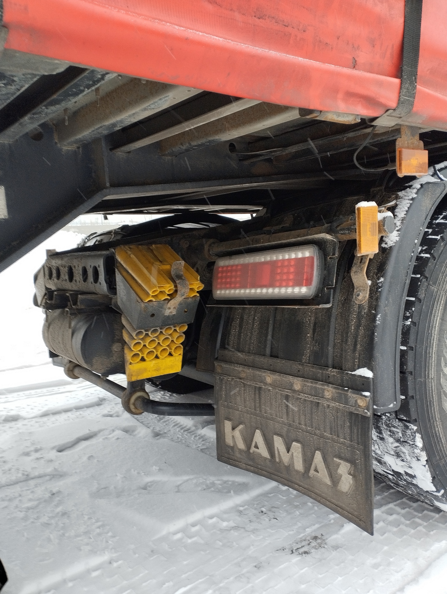 Седельный тягач КАМАЗ 5490-801-DC (газодизель) 2021 г. - фото 25