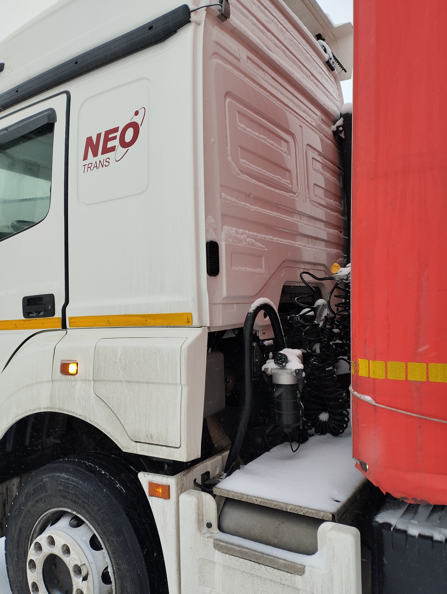 Седельный тягач КАМАЗ 5490-801-DC (газодизель) 2021 г. - фото 35