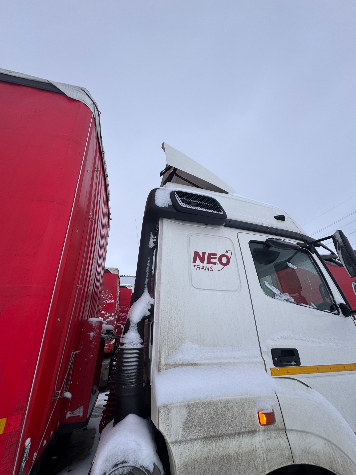 Седельный тягач КАМАЗ 5490-801-DC (газодизель) 2021 г. - фото 17