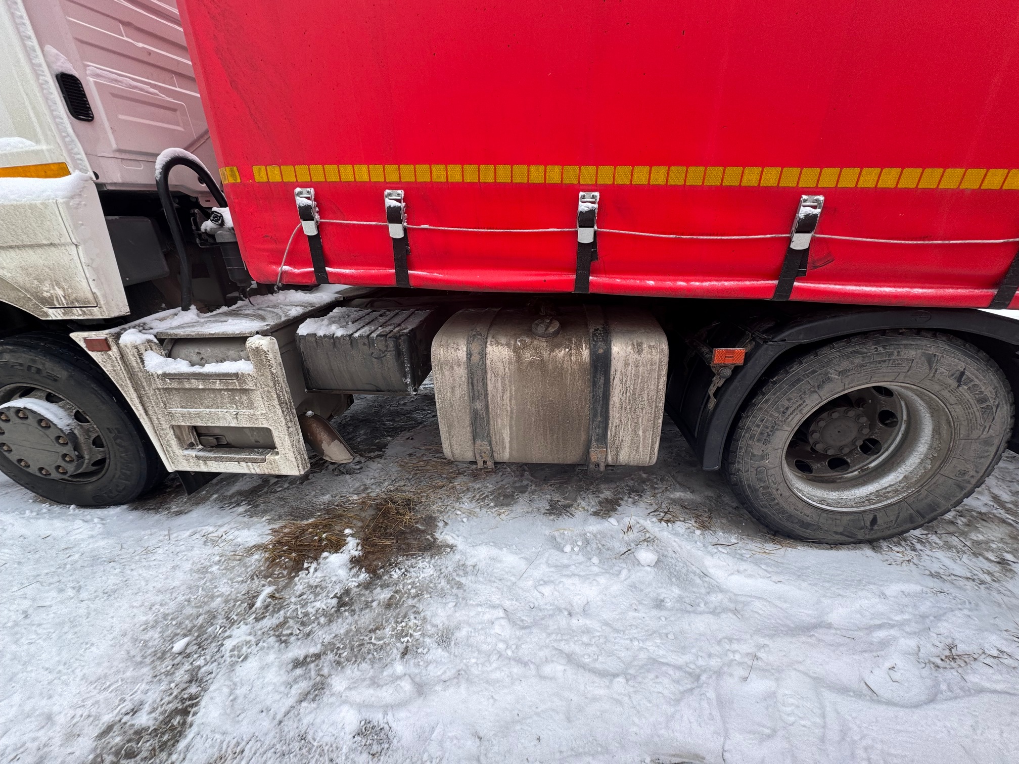 Седельный тягач КАМАЗ 5490-801-DC (газодизель) 2021 г. - фото 35