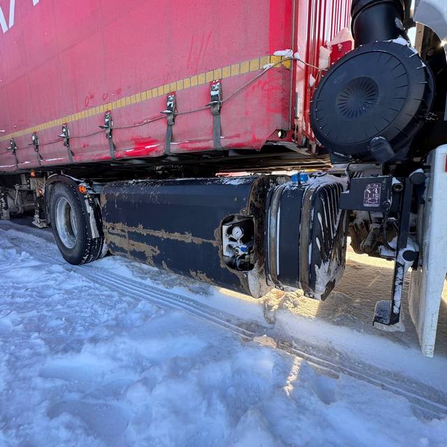 Седельный тягач КАМАЗ 5490-801-DC (газодизель) 2021 г. - фото 17