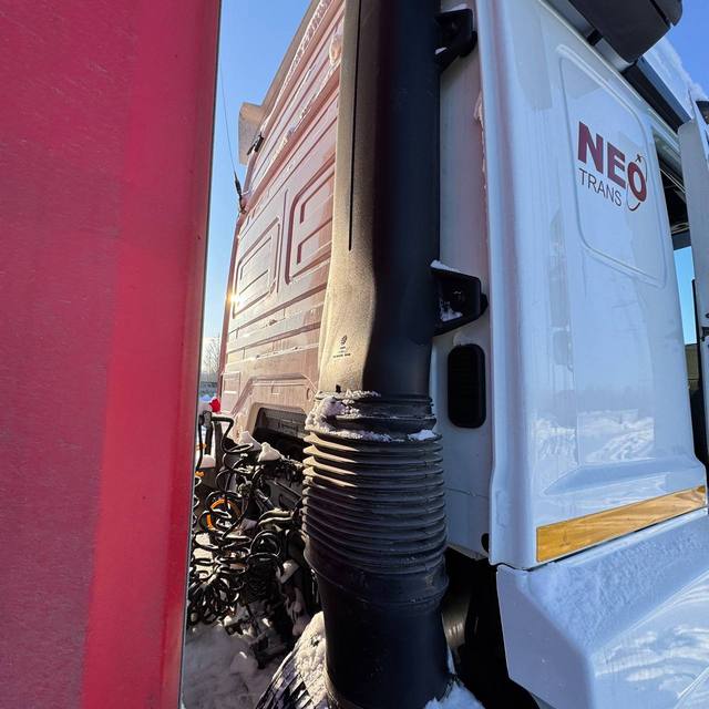 Седельный тягач КАМАЗ 5490-801-DC (газодизель) 2021 г. - фото 18