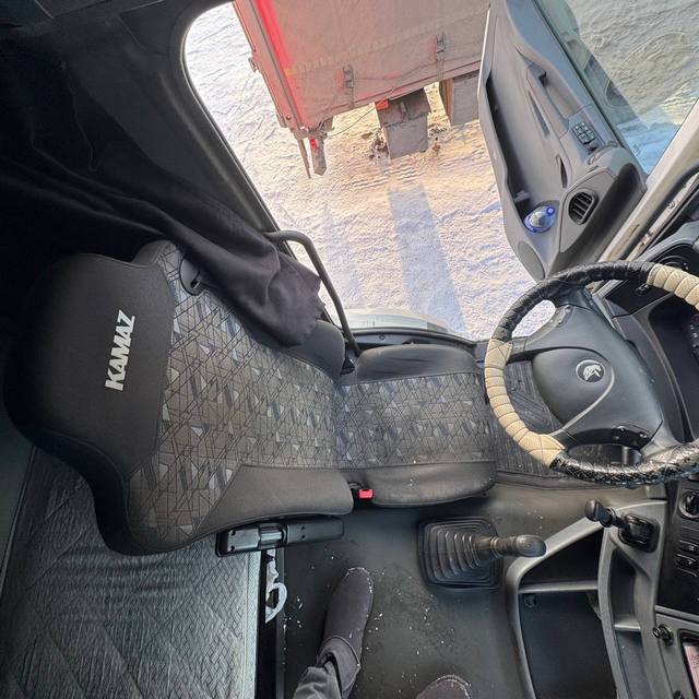 Седельный тягач КАМАЗ 5490-801-DC (газодизель) 2021 г. - фото 33