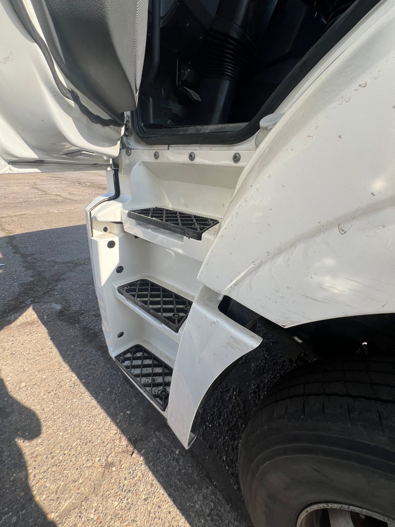 Седельный тягач КАМАЗ 5490-80802-90(5P) (СПГ) 2021 г. - фото 16